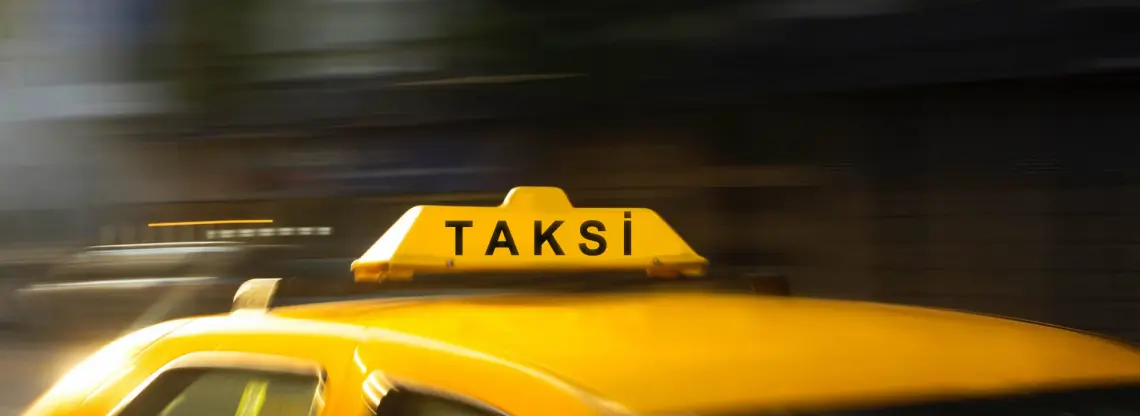 Akyaka Taksi'nin sarı taksi araçları